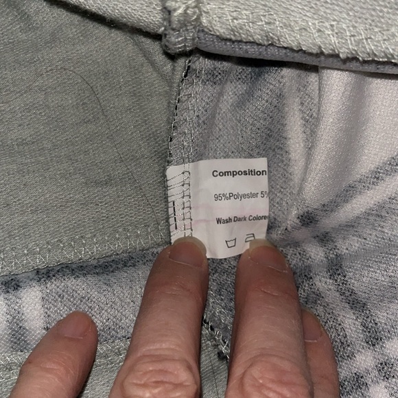 Dressfo top, size 8 beautiful black and white check - Picture 3 of 5